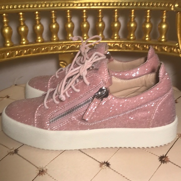 Giuseppe Zanotti MayLondon Glitter Sneakers 37 NWT - Picture 2 of 6
